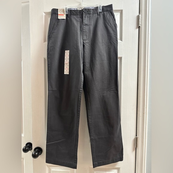 NWT St John’s Bay Legacy Chinos, Size 32 - Picture 1 of 9